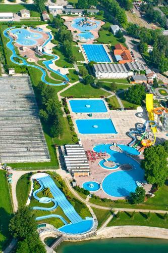 Happy Camp Mobile Homes In Camping Terme ?ate?