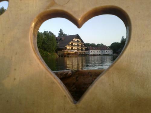 Hotel Alma & Castle Hrib