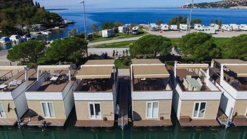 Floating Sea Houses Marina Lux