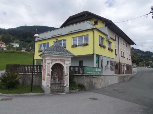 Hostal Gostilna Pension Blego?