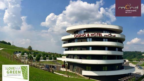 Hotel Mond, Resort & Entertainment
