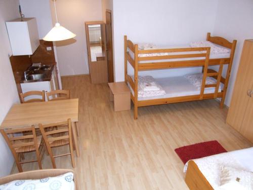 Hostal Guesthouse Mirjam