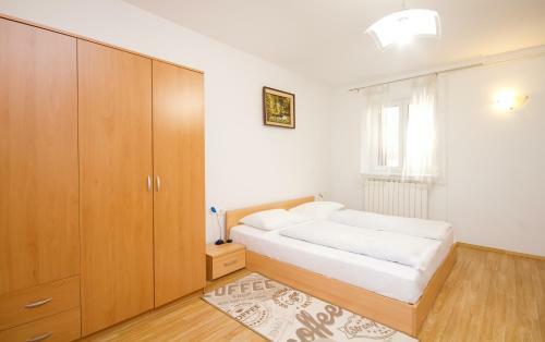 Apartments Antic