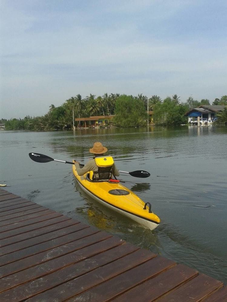 Bed & Breakfast Amphawa Caza Platuu