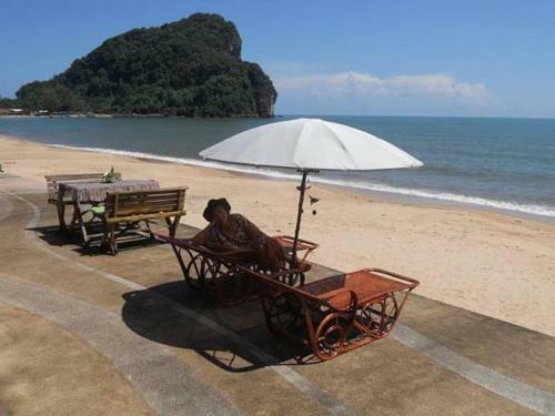 Hotel Bang Boet Bay Beach Resort