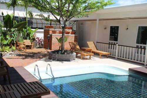 Hotel Baan Pimpisa Bangsaray Boutique Residence