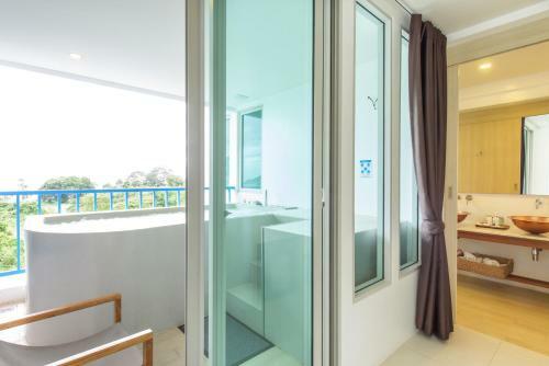 Hotel Costa Village Bangsaray