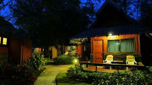 Hotel The Sunset Village