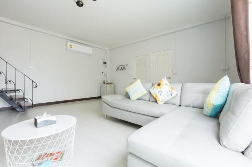 Hotel Apinya Resort Bangsaray