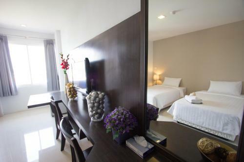 Prime Time Hotel