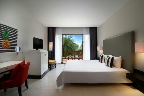 Hotel The Tide Resort