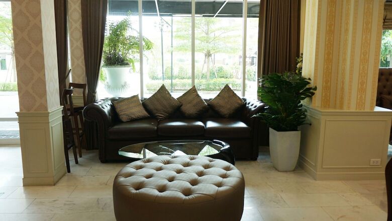 Westgate Residence Hotel