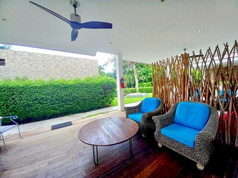 Hotel Sanae Beach Club