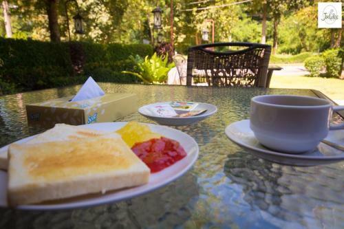 Juldis Khao Yai J2 Hotel