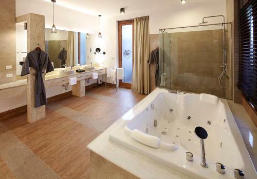 Hotel Boribot Pool Resort