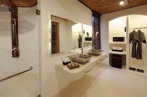 Hotel Boribot Pool Resort