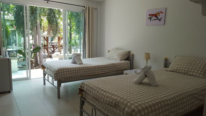 Hotel Charlie's Bungalows