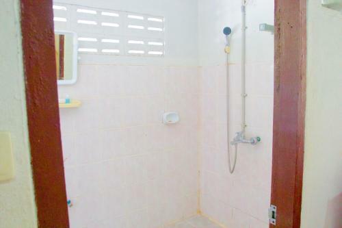 Hotel Sichang Shine Khao Resort
