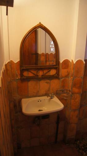 Hostal Mut Mee Garden Guest House
