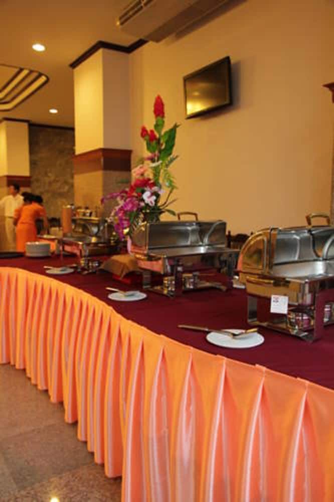 Hotel Golden Dragon Resort