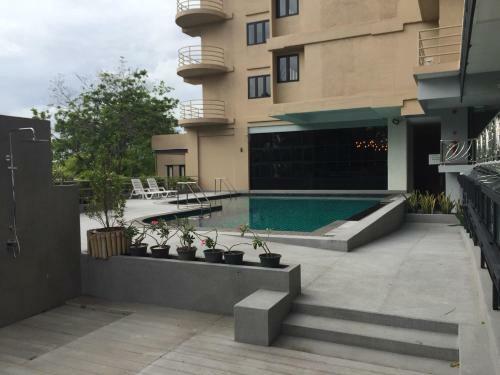 Hotel Carnation Residence