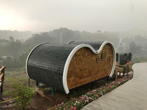 Hotel Kiri Pura Resort
