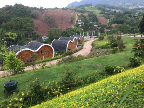 Hotel Kiri Pura Resort
