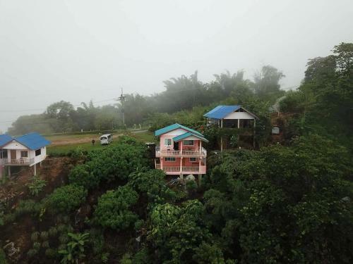 Hostal Banphakphuchifah Resort