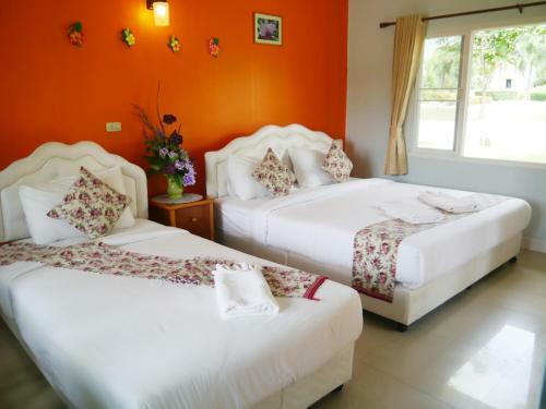 Hotel Tanaosri & Creekside Resort