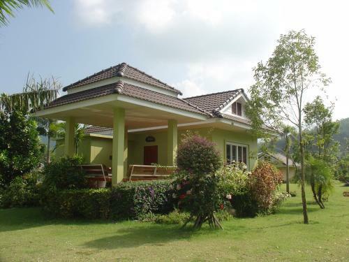 Hotel Tanaosri & Creekside Resort