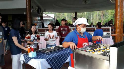 Hotel Tanaosri & Creekside Resort