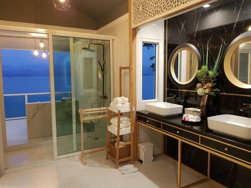 Hotel Raya Buri Resort Kanchanaburi