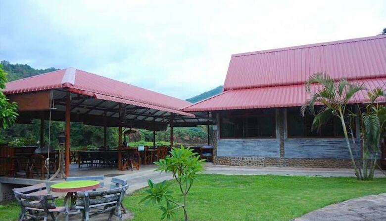 Hotel Khun Mai Baan Suan Resort