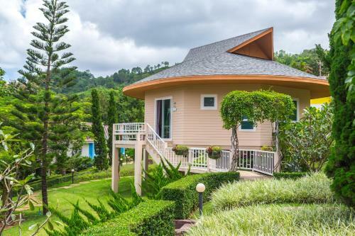 Hotel Phukaew & Adventure Park Resort