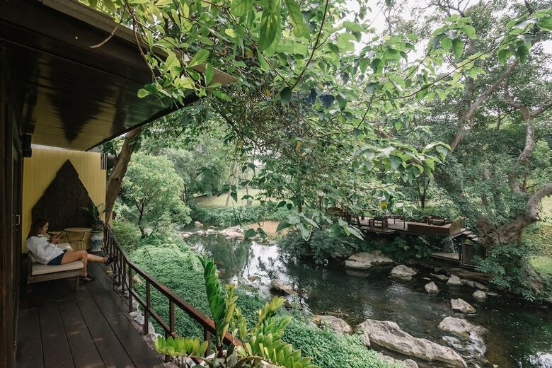 Hotel Ndol Streamside Thai Villas