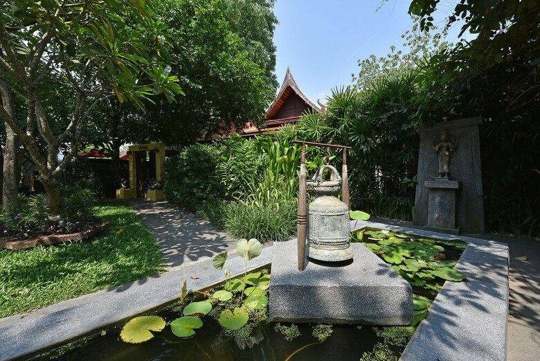 Hotel Ndol Streamside Thai Villas