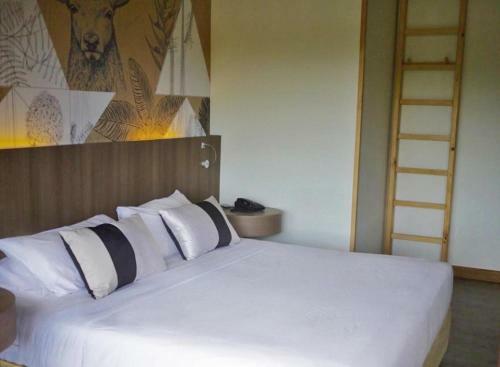 Issara Boutique Winery Hotel