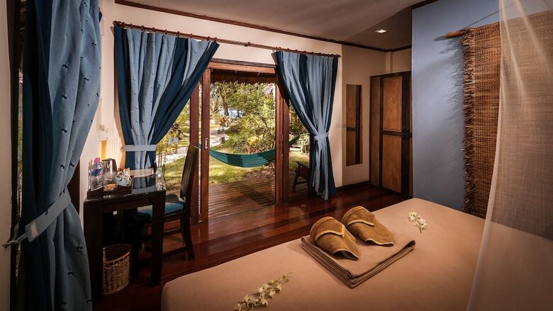 Hotel Baan Manali Resort