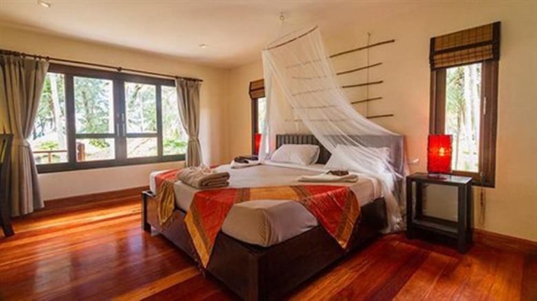 Hotel Baan Manali Resort
