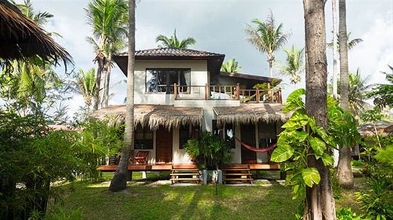 Hotel Baan Manali Resort