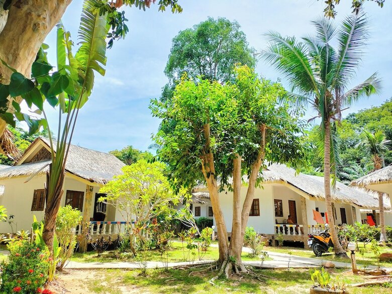 Hotel Phuwadee Resort & Spa