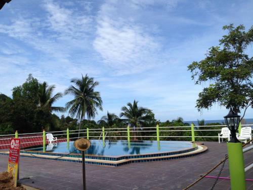 Hotel J.b.hut Bungalows