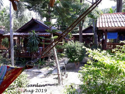 Hotel Haad Salad Resort
