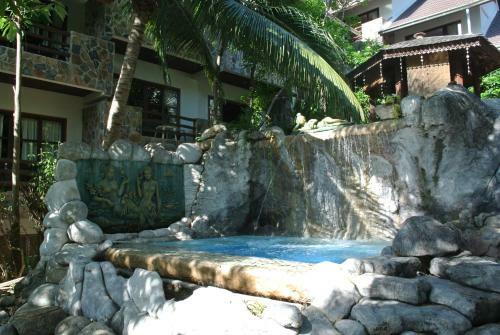 Hotel Salad Beach Resort