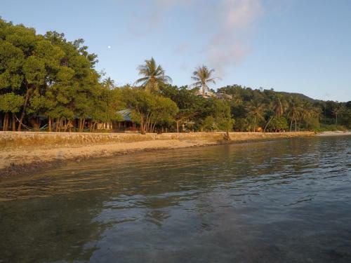 Hotel Dolphin Bay Beach Resort