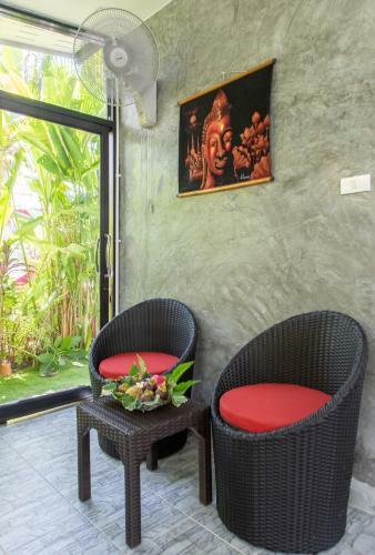 Charu Bay Contemporary Sea Side Bungalow