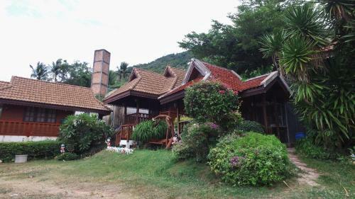 Hostal Tanyaporn House