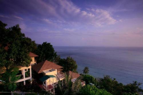 Blue Hill Beach Resort By Le Palais Hotel