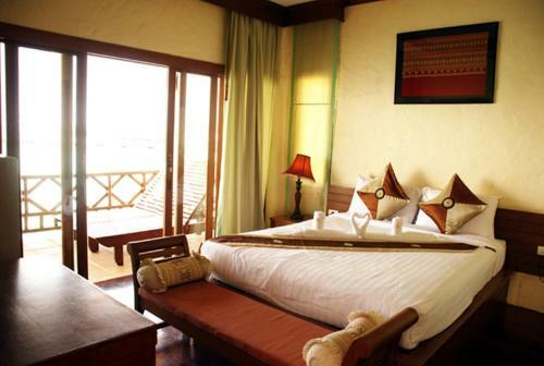 Hotel Rin Beach Resort