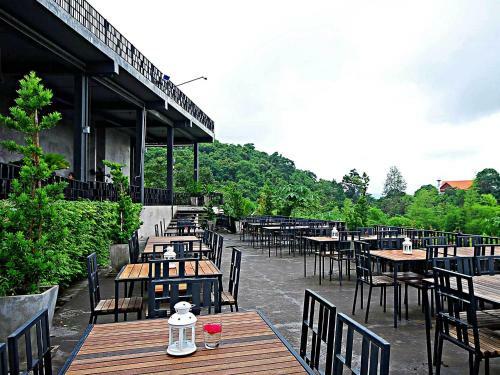 Hotel Veravian Resort